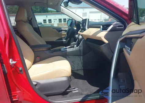 2025 Toyota Rav4 Xle Premium из США, поврежденный, VIN 2T3A1RFV8SW524097